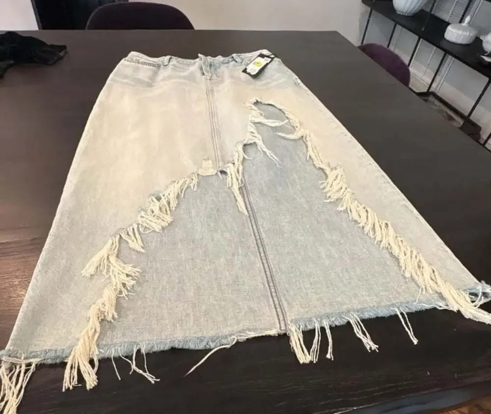 7 For All Mankind Raw-Edge Denim Midi Skirt size 30 new w/ defects